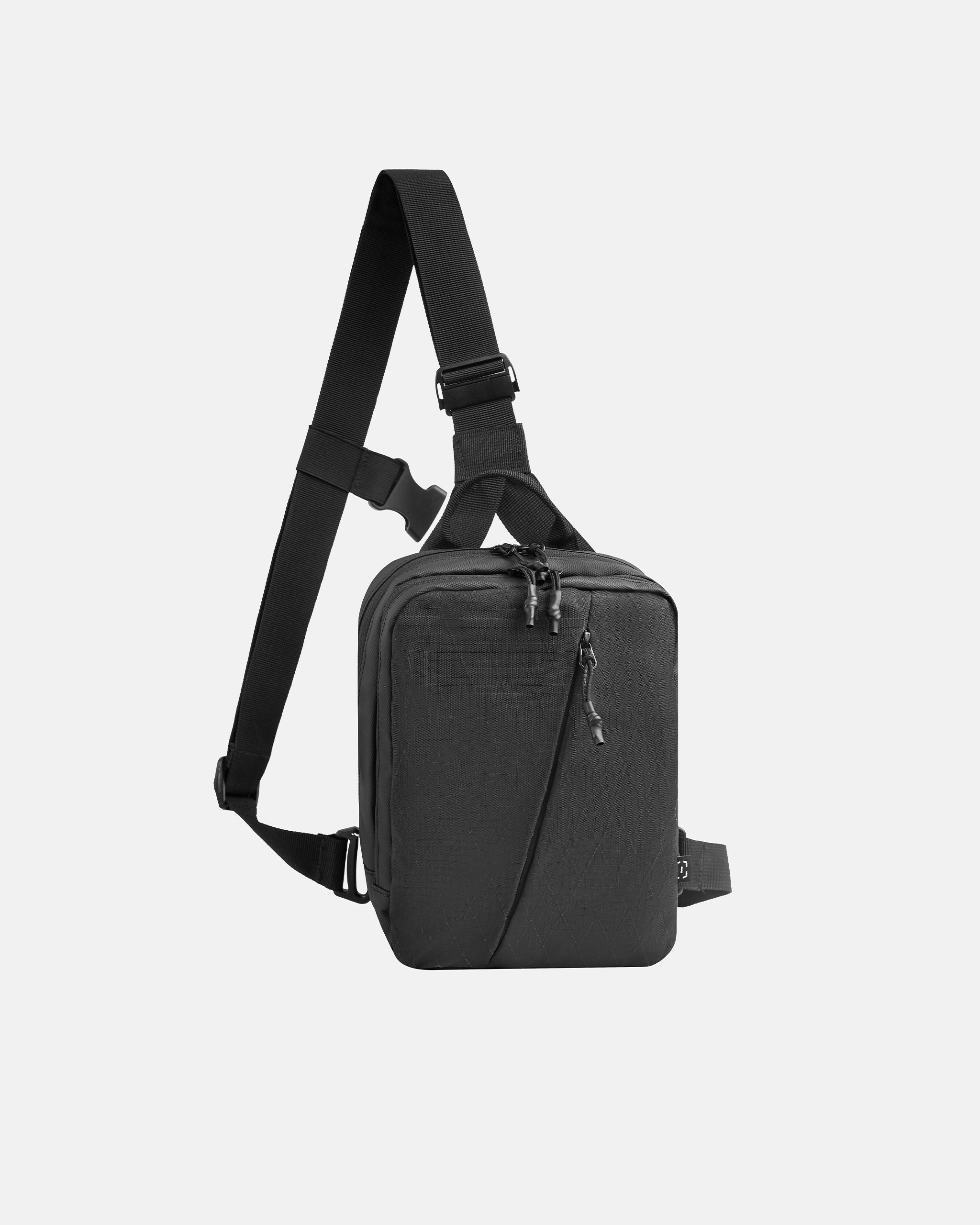 01_bolsa-de-ombro-invictus-grayman-side-preto BOLSA DE OMBRO INVICTUS GRAYMAN SIDE PRETO